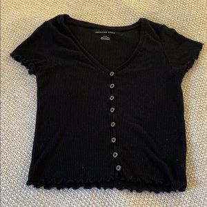 American eagle black cropped shirt